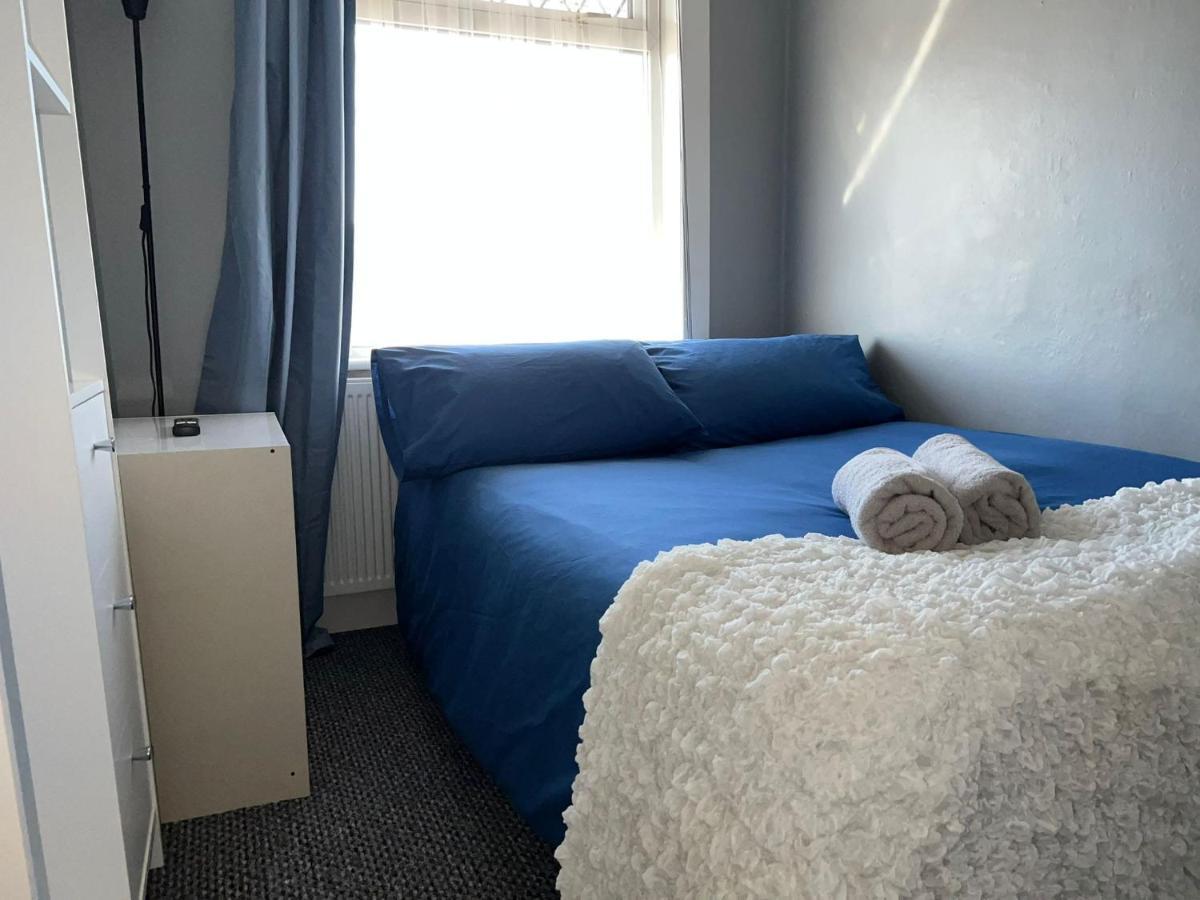 Shirley House 4, Guest House, Self Catering, Self Check In With Smart Locks, Use Of Fully Equipped Kitchen, Close To City Centre, Ideal For Longer Stays, Excellent Transport Links Southampton Eksteriør bilde