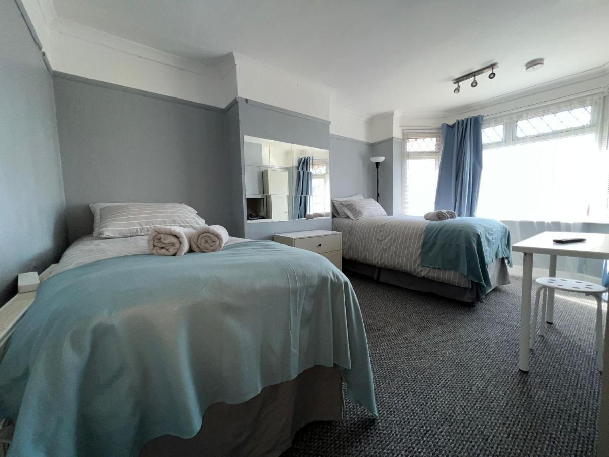 Shirley House 4, Guest House, Self Catering, Self Check In With Smart Locks, Use Of Fully Equipped Kitchen, Close To City Centre, Ideal For Longer Stays, Excellent Transport Links Southampton Eksteriør bilde