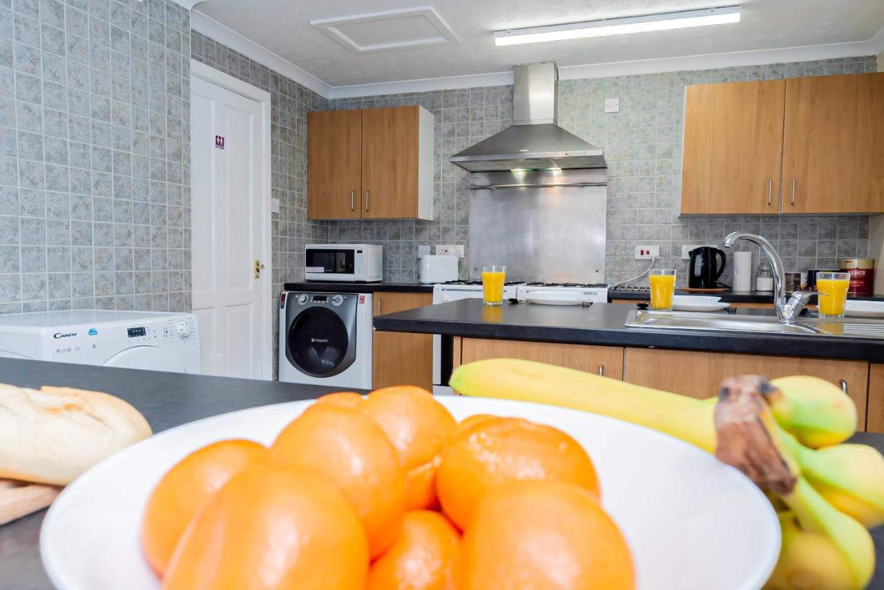 Shirley House 4, Guest House, Self Catering, Self Check In With Smart Locks, Use Of Fully Equipped Kitchen, Close To City Centre, Ideal For Longer Stays, Excellent Transport Links Southampton Eksteriør bilde