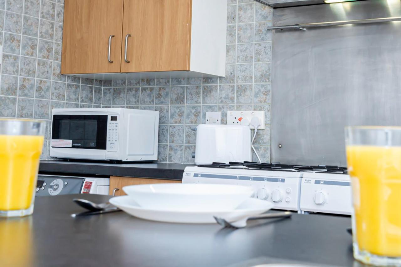 Shirley House 4, Guest House, Self Catering, Self Check In With Smart Locks, Use Of Fully Equipped Kitchen, Close To City Centre, Ideal For Longer Stays, Excellent Transport Links Southampton Eksteriør bilde