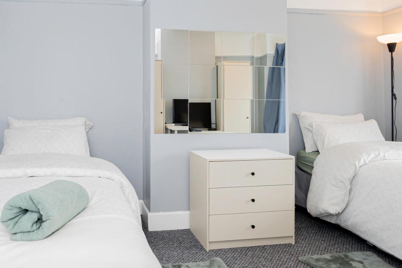 Shirley House 4, Guest House, Self Catering, Self Check In With Smart Locks, Use Of Fully Equipped Kitchen, Close To City Centre, Ideal For Longer Stays, Excellent Transport Links Southampton Eksteriør bilde