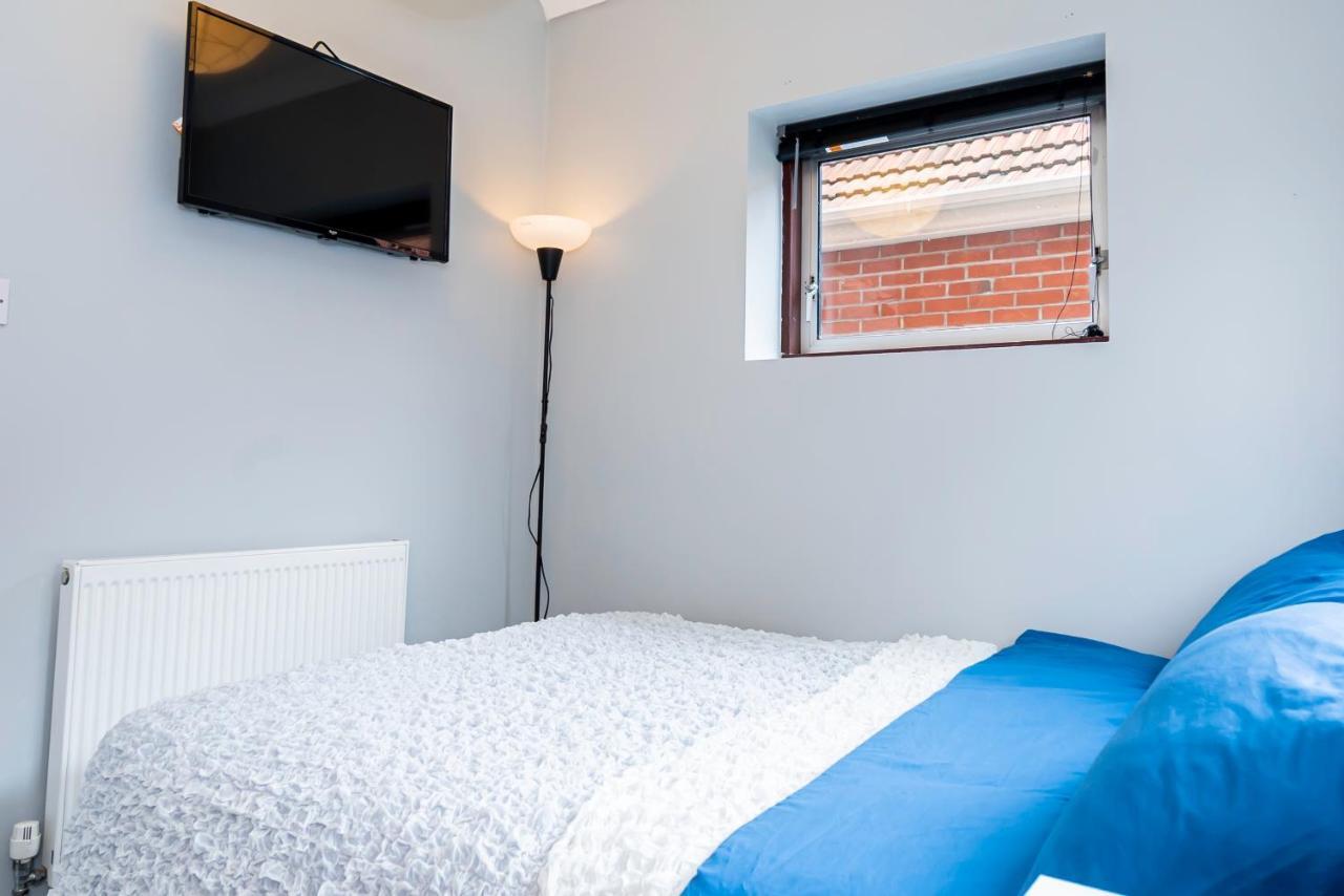 Shirley House 4, Guest House, Self Catering, Self Check In With Smart Locks, Use Of Fully Equipped Kitchen, Close To City Centre, Ideal For Longer Stays, Excellent Transport Links Southampton Eksteriør bilde