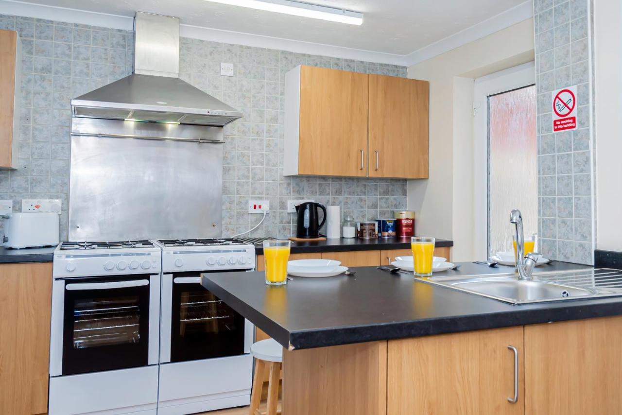 Shirley House 4, Guest House, Self Catering, Self Check In With Smart Locks, Use Of Fully Equipped Kitchen, Close To City Centre, Ideal For Longer Stays, Excellent Transport Links Southampton Eksteriør bilde