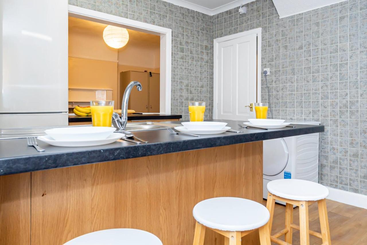 Shirley House 4, Guest House, Self Catering, Self Check In With Smart Locks, Use Of Fully Equipped Kitchen, Close To City Centre, Ideal For Longer Stays, Excellent Transport Links Southampton Eksteriør bilde